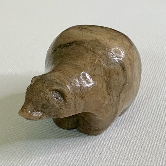 Vintage Raccoon Fetish Canadian Inuit Hand Carved Native Animal Sculpture 2.75" - Picture 4 of 16